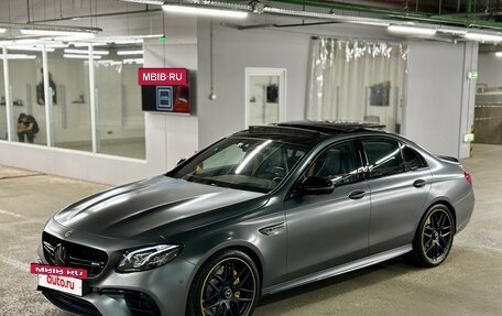 Mercedes-Benz E-Класс AMG, 2017 год, 7 000 000 рублей, 3 фотография