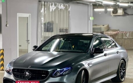 Mercedes-Benz E-Класс AMG, 2017 год, 7 000 000 рублей, 13 фотография