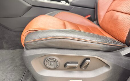 Volkswagen Touareg III, 2021 год, 5 100 000 рублей, 19 фотография