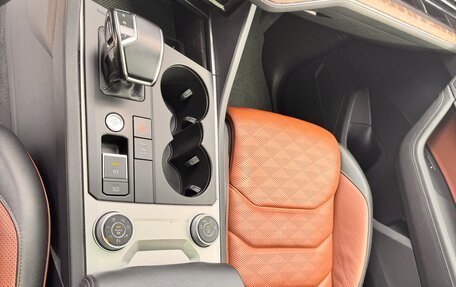 Volkswagen Touareg III, 2021 год, 5 100 000 рублей, 21 фотография