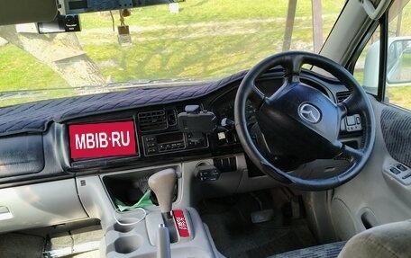 Mazda Bongo Friendee i рестайлинг, 2000 год, 500 000 рублей, 1 фотография