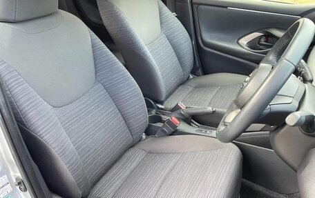 Toyota Yaris, 2022 год, 980 007 рублей, 9 фотография