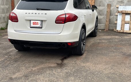 Porsche Cayenne III, 2011 год, 1 700 000 рублей, 2 фотография