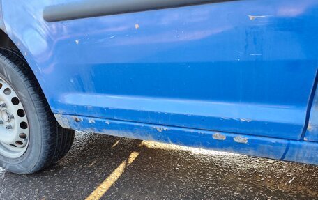 Volkswagen Caddy III рестайлинг, 2005 год, 250 000 рублей, 3 фотография