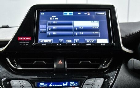 Toyota C-HR I рестайлинг, 2018 год, 2 399 000 рублей, 17 фотография