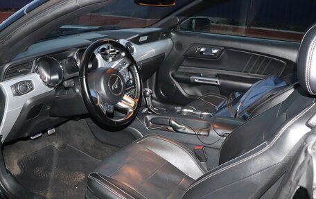 Ford Mustang VI рестайлинг, 2017 год, 1 950 000 рублей, 12 фотография