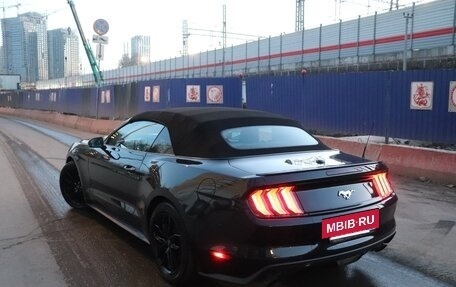 Ford Mustang VI рестайлинг, 2017 год, 1 950 000 рублей, 7 фотография