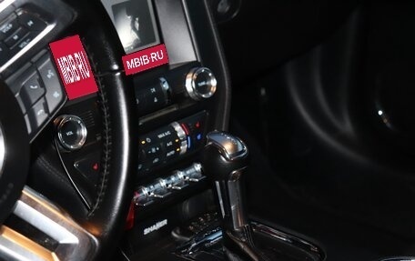 Ford Mustang VI рестайлинг, 2017 год, 1 950 000 рублей, 14 фотография