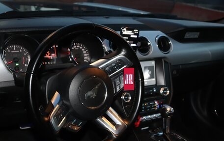 Ford Mustang VI рестайлинг, 2017 год, 1 950 000 рублей, 13 фотография
