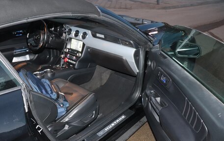 Ford Mustang VI рестайлинг, 2017 год, 1 950 000 рублей, 15 фотография