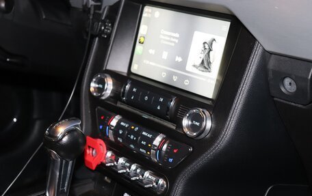 Ford Mustang VI рестайлинг, 2017 год, 1 950 000 рублей, 17 фотография