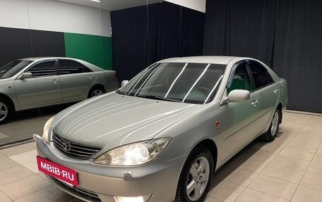 Toyota Camry V40, 2004 год, 900 000 рублей, 3 фотография