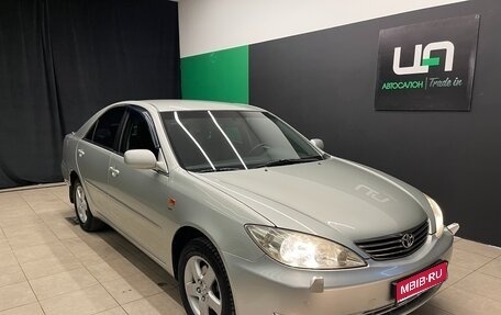 Toyota Camry V40, 2004 год, 900 000 рублей, 1 фотография