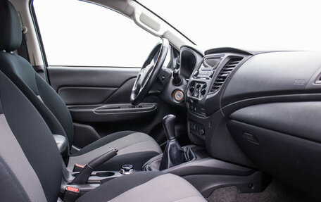 Mitsubishi L200 IV рестайлинг, 2021 год, 3 449 000 рублей, 8 фотография