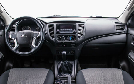 Mitsubishi L200 IV рестайлинг, 2021 год, 3 449 000 рублей, 12 фотография