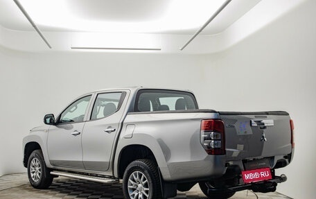 Mitsubishi L200 IV рестайлинг, 2021 год, 3 449 000 рублей, 7 фотография