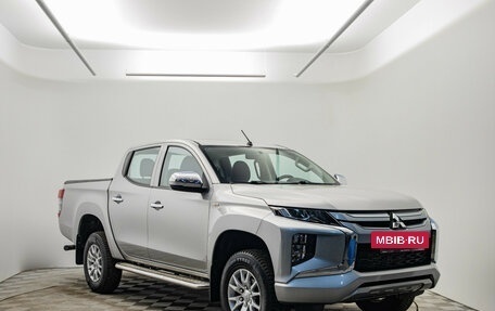 Mitsubishi L200 IV рестайлинг, 2021 год, 3 449 000 рублей, 4 фотография