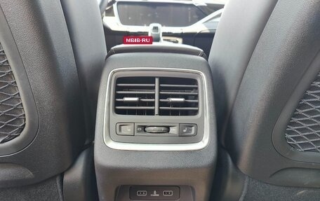 Geely Atlas, 2024 год, 2 600 000 рублей, 9 фотография