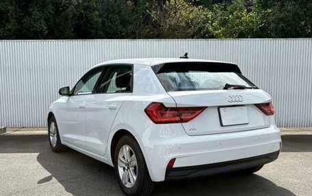 Audi A1, 2022 год, 1 497 000 рублей, 4 фотография