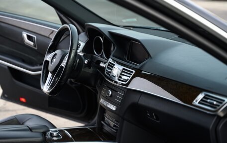 Mercedes-Benz E-Класс, 2015 год, 1 800 000 рублей, 12 фотография