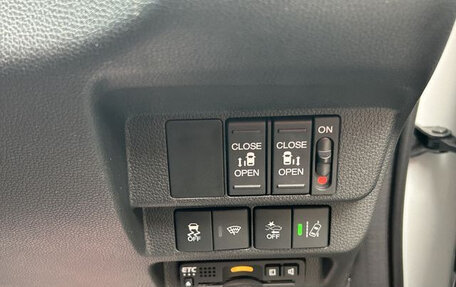 Honda Freed II, 2021 год, 1 400 035 рублей, 22 фотография