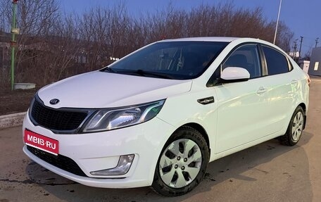 KIA Rio III рестайлинг, 2014 год, 849 999 рублей, 1 фотография