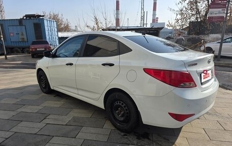 Hyundai Solaris II рестайлинг, 2014 год, 899 000 рублей, 4 фотография