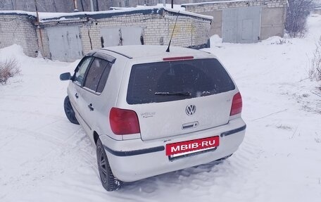 Volkswagen Polo III рестайлинг, 2000 год, 185 000 рублей, 2 фотография