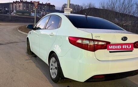 KIA Rio III рестайлинг, 2014 год, 849 999 рублей, 5 фотография