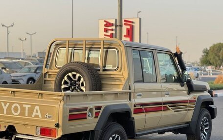 Toyota Land Cruiser 70, 2026 год, 10 200 000 рублей, 6 фотография