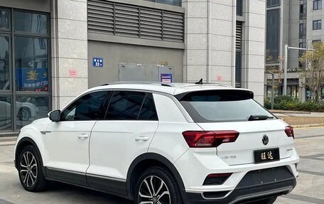 Volkswagen T-Roc I, 2022 год, 1 430 050 рублей, 4 фотография