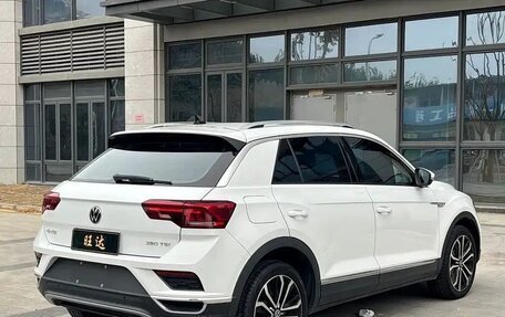 Volkswagen T-Roc I, 2022 год, 1 430 050 рублей, 6 фотография