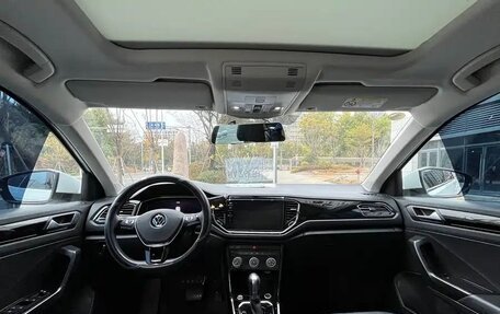 Volkswagen T-Roc I, 2022 год, 1 430 050 рублей, 9 фотография