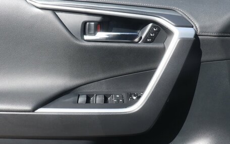 Toyota RAV4, 2022 год, 3 268 000 рублей, 9 фотография