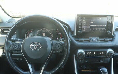 Toyota RAV4, 2022 год, 3 268 000 рублей, 13 фотография