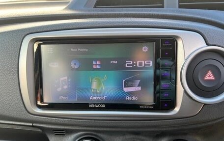 Toyota Vitz, 2014 год, 590 000 рублей, 7 фотография