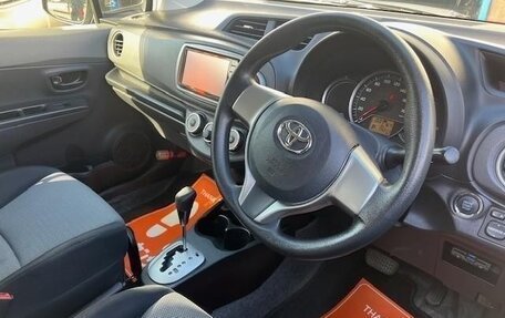 Toyota Vitz, 2014 год, 590 000 рублей, 4 фотография
