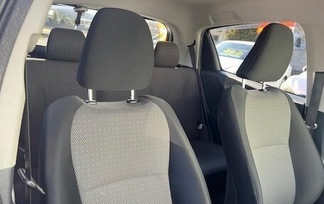 Toyota Vitz, 2014 год, 590 000 рублей, 6 фотография