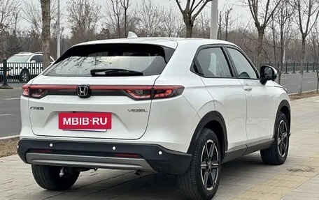Honda Vezel, 2023 год, 1 850 000 рублей, 4 фотография