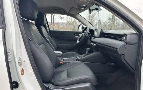 Honda Vezel, 2023 год, 1 850 000 рублей, 13 фотография