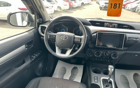 Toyota Hilux VIII, 2017 год, 3 799 900 рублей, 14 фотография