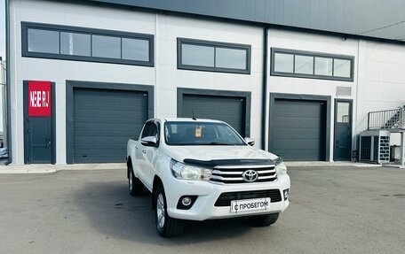 Toyota Hilux VIII, 2017 год, 3 799 900 рублей, 8 фотография