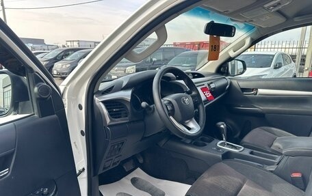 Toyota Hilux VIII, 2017 год, 3 799 900 рублей, 10 фотография