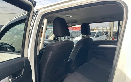 Toyota Hilux VIII, 2017 год, 3 799 900 рублей, 18 фотография