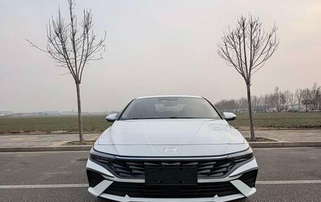 Hyundai Elantra, 2023 год, 1 600 000 рублей, 3 фотография