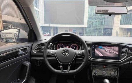 Volkswagen T-Roc I, 2022 год, 1 580 000 рублей, 9 фотография