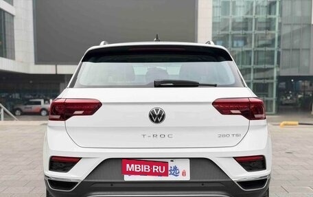 Volkswagen T-Roc I, 2022 год, 1 580 000 рублей, 6 фотография