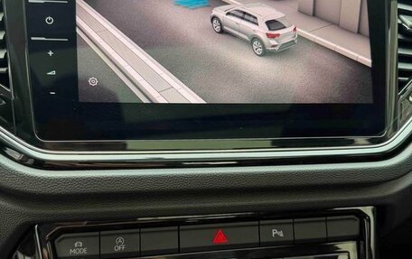 Volkswagen T-Roc I, 2022 год, 1 580 000 рублей, 13 фотография