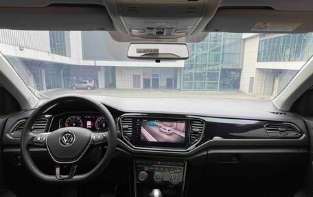 Volkswagen T-Roc I, 2022 год, 1 580 000 рублей, 10 фотография