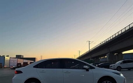 Toyota Corolla, 2022 год, 1 400 000 рублей, 6 фотография